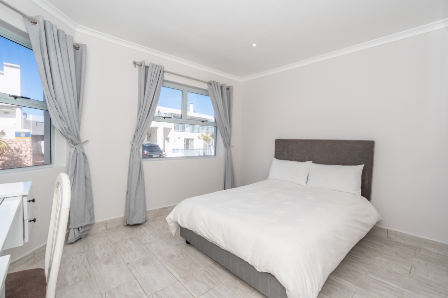 3 Bedroom Property for Sale in Paradise Beach Western Cape